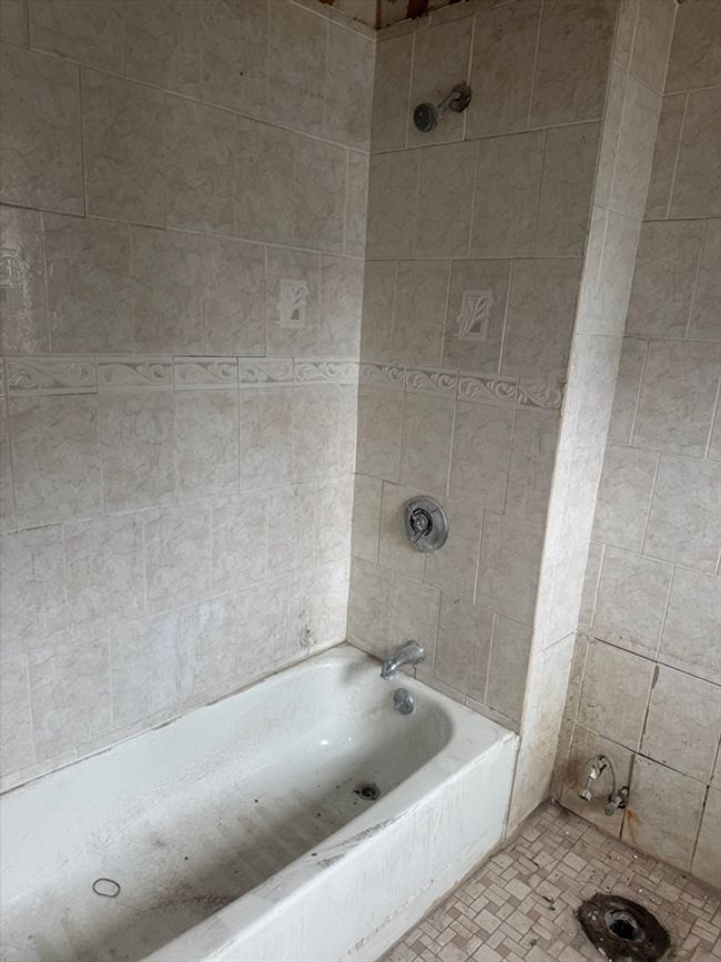 APT-108 - 285 Lynn Shore Dr, Condo with 1 bedrooms, 1 bathrooms and null parking in Lynn MA | Image 9