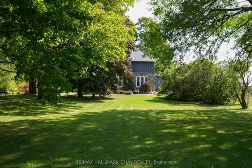 {{alt}} | Card Image