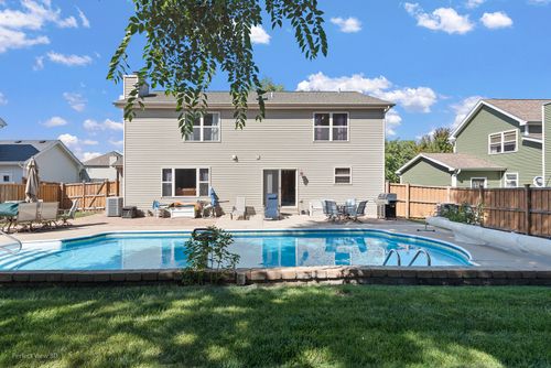 802 Joanne Dr, Minooka, IL, 60447-4520 | Card Image