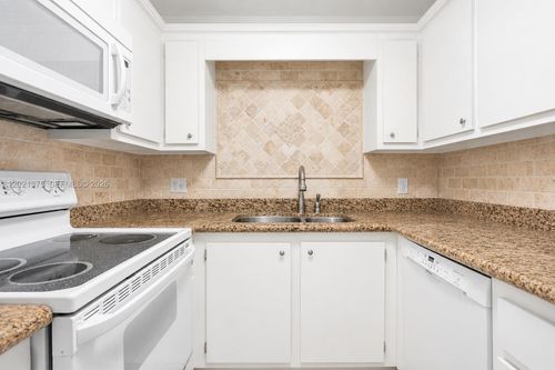 309-5961 N Falls Circle Dr, Lauderhill, FL, 33319-6817 | Card Image