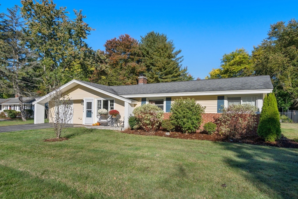 Gregory Rd, Framingham, MA 01701