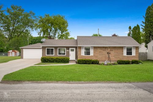 1366 Ivy Ln, Crystal Lake, IL, 60014-5053 | Card Image