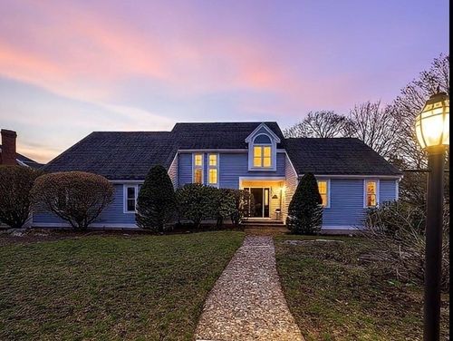 20 Blacksmith Way, Saugus, MA, 01906-4442 | Card Image