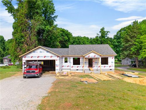391 Needmore Rd, Carthage, NC, 28327-9245 | Card Image
