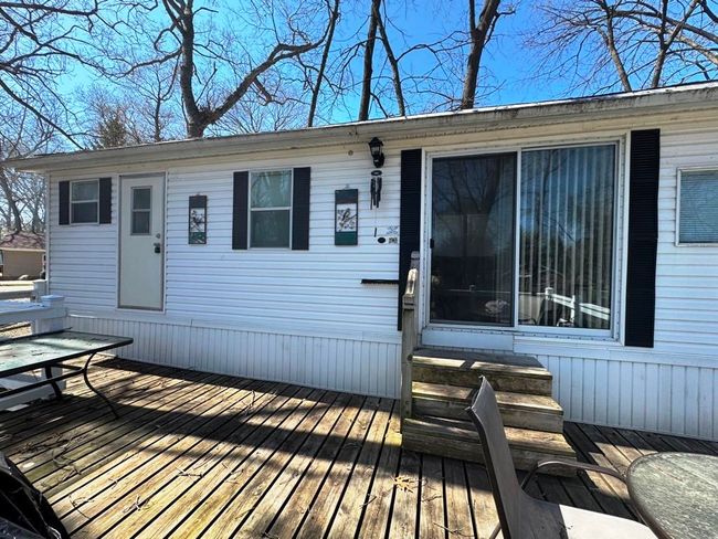 246 Leisure Way, House other with 3 bedrooms, 1 bathrooms and null parking in Edgerton WI | Image 4