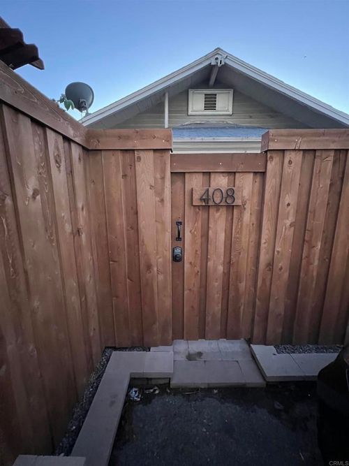 408 N Tremont St, Oceanside, CA, 92054-2536 | Card Image