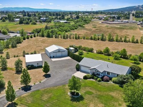 6211 N Blue Skies Ln, Newman Lake, WA, 99025-8659 | Card Image
