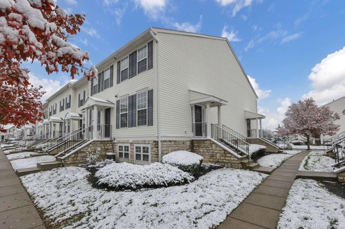 8255 Catalpa Ridge Dr, Blacklick, OH, 43004-8280 | Card Image