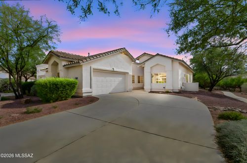 10991 N Pebble Way, Oro Valley, AZ, 85737-7095 | Card Image