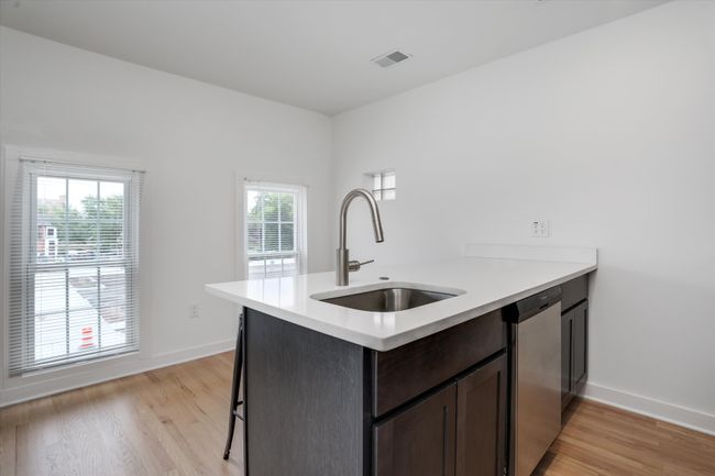 204 - 95 E Euclid St, Condo with 2 bedrooms, 2 bathrooms and null parking in Detroit MI | Image 10