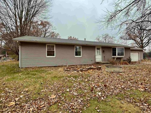 11830 N Acorn Dr, Syracuse, IN, 46567-9657 | Card Image