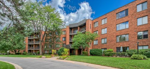 unit-215-950 E Wilmette Rd, Palatine, IL, 60074-6481 | Card Image