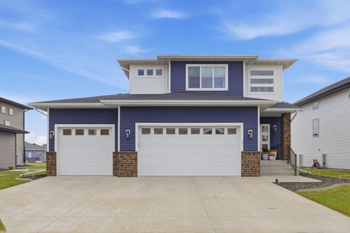 3646 56th St S, Fargo, ND, 58104-4492 | Card Image