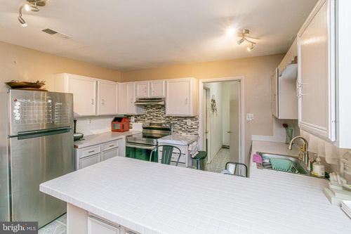 9900 New Orchard Dr, UPPER MARLBORO, MD, 20774-2272 | Card Image