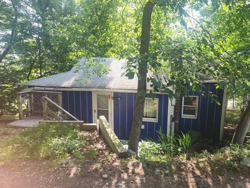 35 Hillcrest St, Waltham, MA, 02451-3145 | Card Image
