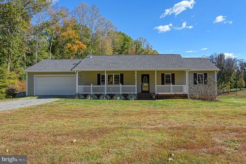 2300 Belle Meade Rd, BUMPASS, VA, 23024-3654 | Card Image