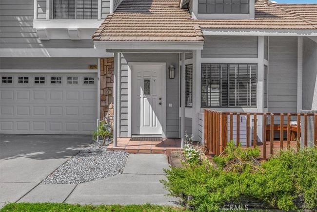 Front Entrance | Image 5