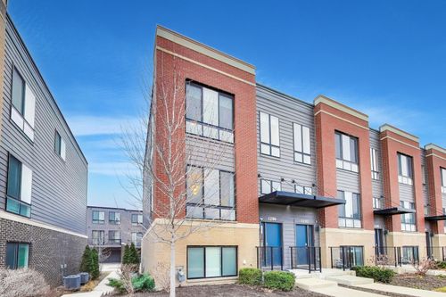 1296 Quadrant Ln, Schaumburg, IL, 60173-5655 | Card Image