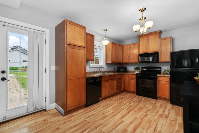 203 Weaver St, House other with 3 bedrooms, 2 bathrooms and null parking in RIDGEWAY WI | Image 11