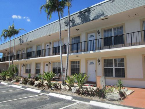 4-405 N Cypress Dr, Tequesta, FL, 33469-2658 | Card Image