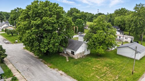356 S 7th St, Frankfort, IN, 46041-2330 | Card Image