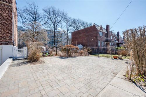 1776 Seminole Ave, Bronx, NY, 10461-1854 | Card Image