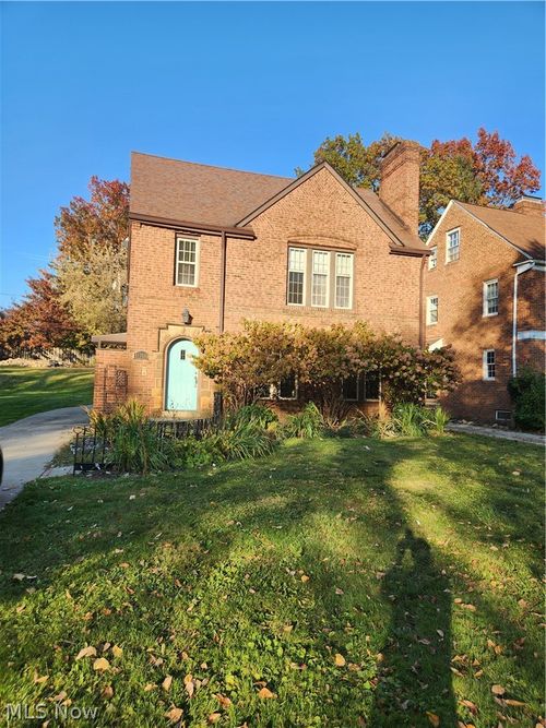 16713 Lomond Blvd, Shaker Heights, OH, 44120-5132 | Card Image