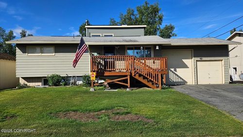 2090 Dimond Dr, Anchorage, AK, 99507-1359 | Card Image