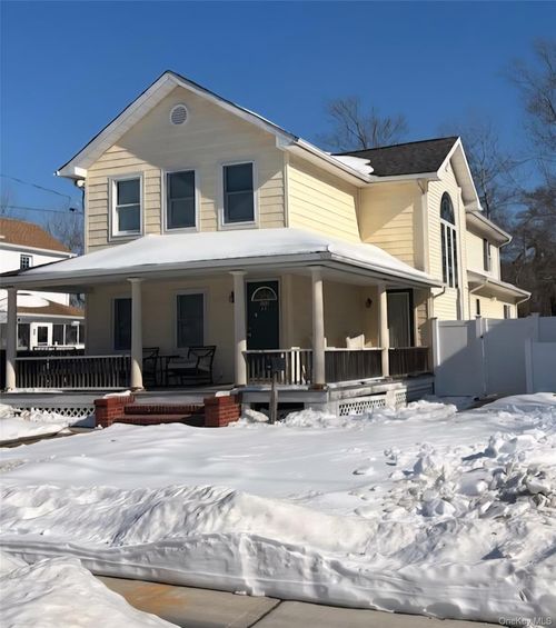 255 Cedar Ave, Patchogue, NY, 11772-3610 | Card Image