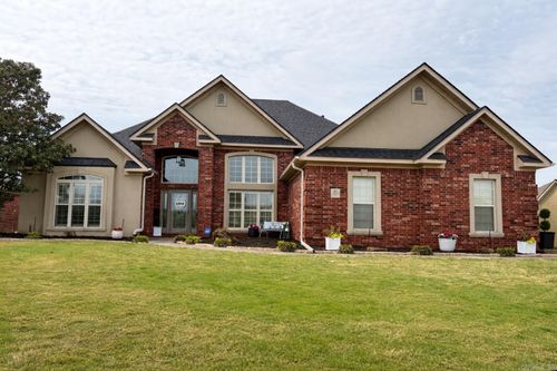 83 Cypress Creek Dr, Cabot, AR, 72023-8199 | Card Image