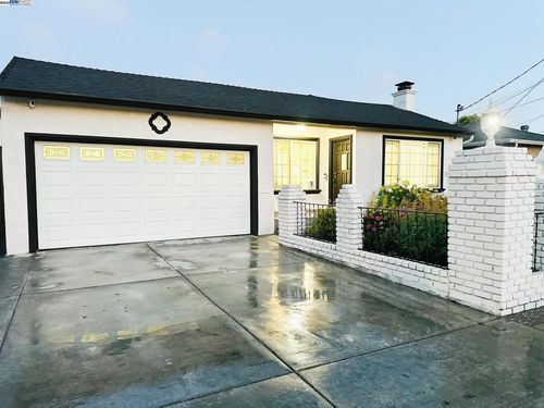 6916 Graham Ave, Newark, CA, 94560-3626 | Card Image