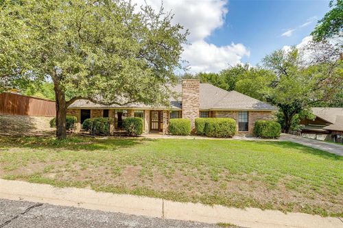 8724 Canyon Crest Road, Fort Worth, TX, 76179 | Card Image