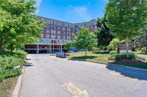 311-20 St George St, Kitchener, ON, N2G2S7 | Card Image