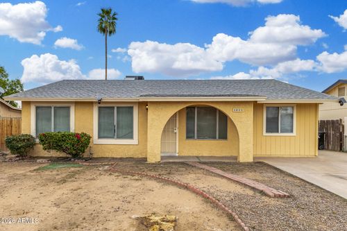 3023 N 57th Dr, Phoenix, AZ, 85031-3204 | Card Image