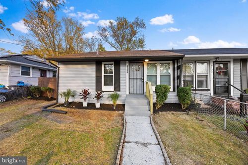 8135 Allendale Dr, LANDOVER, MD, 20785-4208 | Card Image