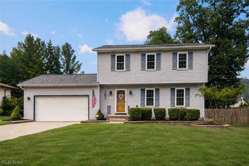 9204 Pleasant Lake Blvd, Parma, OH, 44130-7622 | Card Image