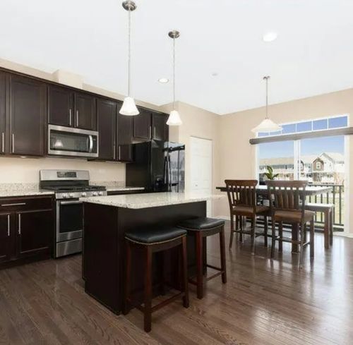 2942 Madison Dr, Naperville, IL, 60564-1221 | Card Image