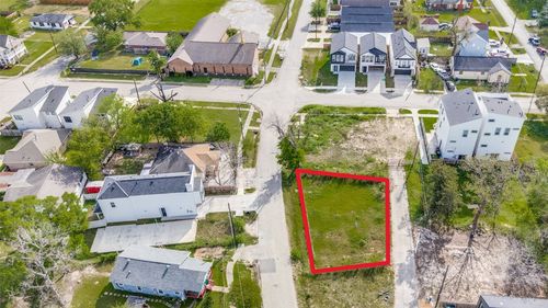 4436 Noble St, Houston, TX, 77020-2632 | Card Image