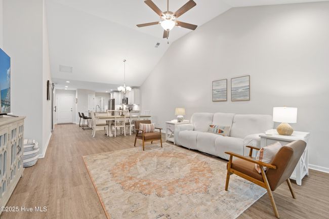 6467 Green Fennel Ave Sw, Townhouse with 3 bedrooms, 2 bathrooms and 2 parking in Ocean Isle Beach NC | Image 8