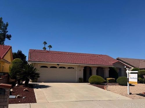 1389 Pepper Tree Dr, Hemet, CA, 92545 | Card Image