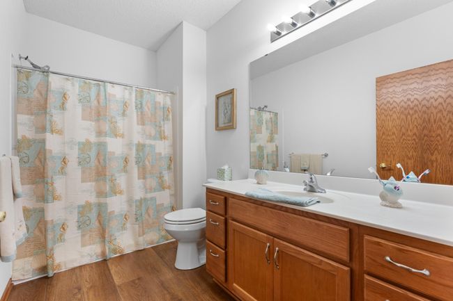 private en suite with 3/4 shower | Image 8