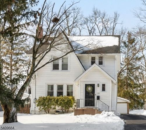 37 Van Duyn Dr, Ewing, NJ, 08618-1027 | Card Image