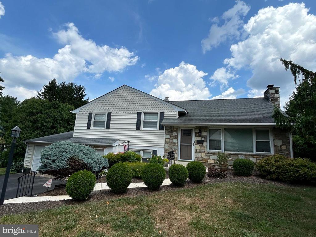 Mill Rd, Oreland, PA 19075