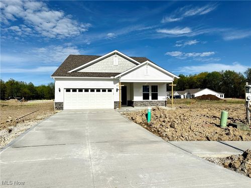 33156 Coastal Dr, Avon Lake, OH, 44012-3145 | Card Image