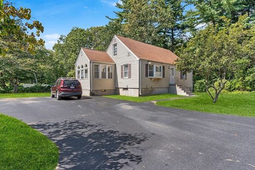 5 Benson Rd, Tewksbury, MA, 01876-4104 | Card Image