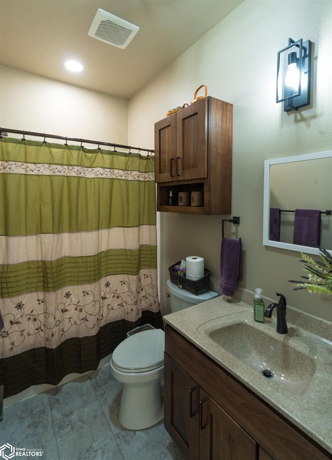 2018 Spaulding Ln, House other with 3 bedrooms, 2 bathrooms and null parking in Grinnell IA | Image 14