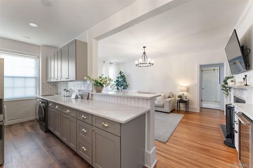 5b-840 Bronx River Road, Yonkers, NY, 10708 | Card Image