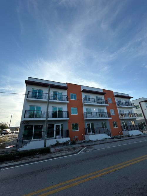 303-2202 N Tamarind Ave, West Palm Beach, FL, 33407-5934 | Card Image