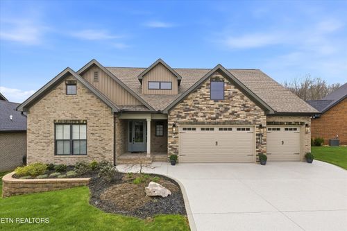 12166 Broady Glen Ln, Knoxville, TN, 37932-2752 | Card Image