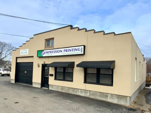 51 Abbott St N, Smiths Falls, ON, K7A1W4 | Card Image